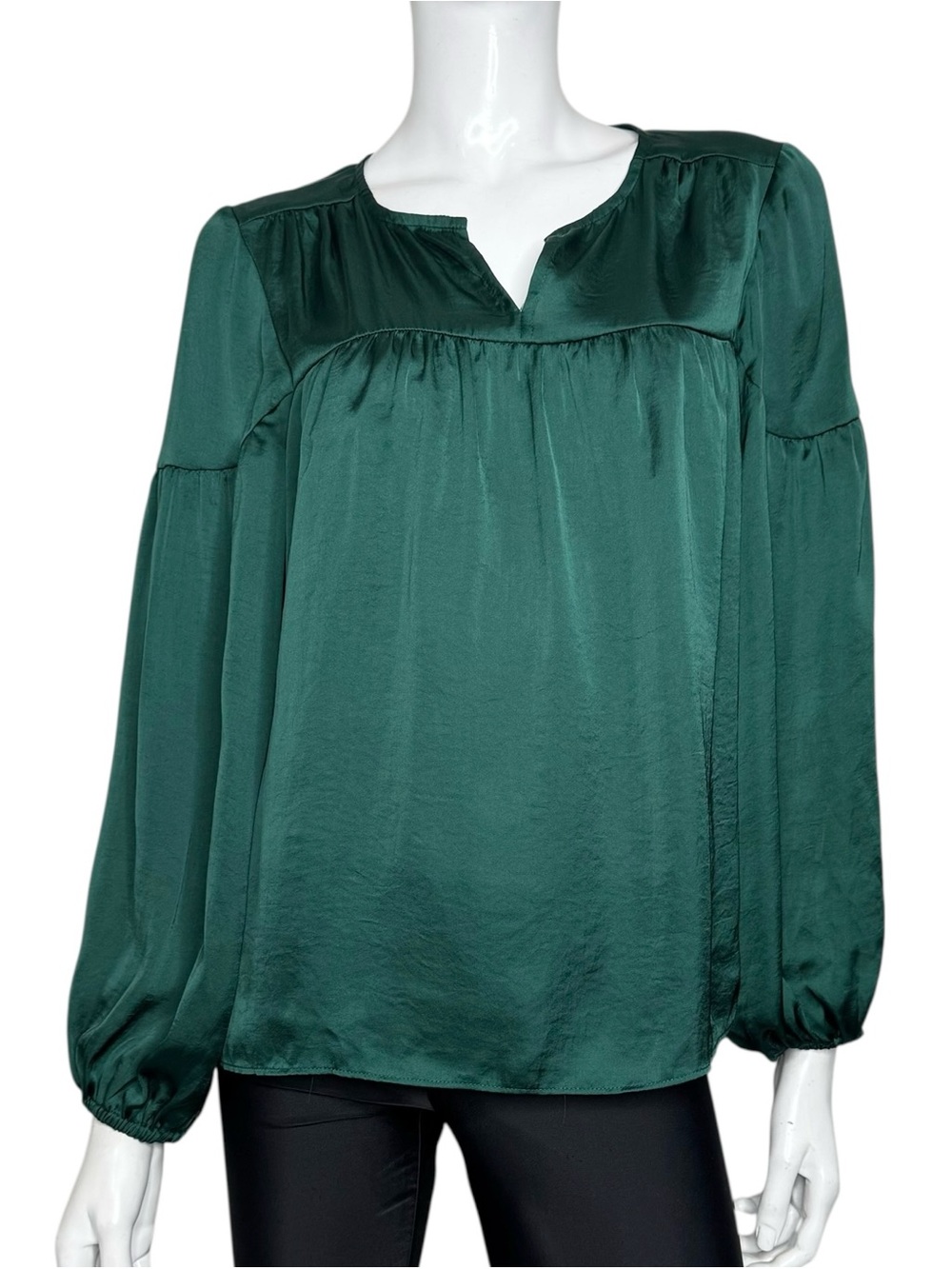 Vince Camuto Emerald Green Satin Poet Style Long-Sleeve Blouse